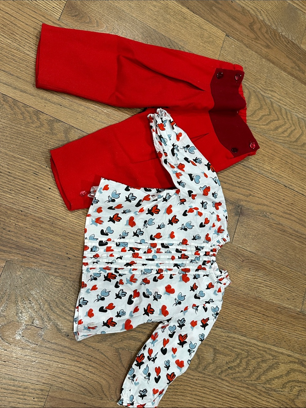 Christian Dior Baby Red wool Pants & White Heart Print cotton Blouse Set 12m